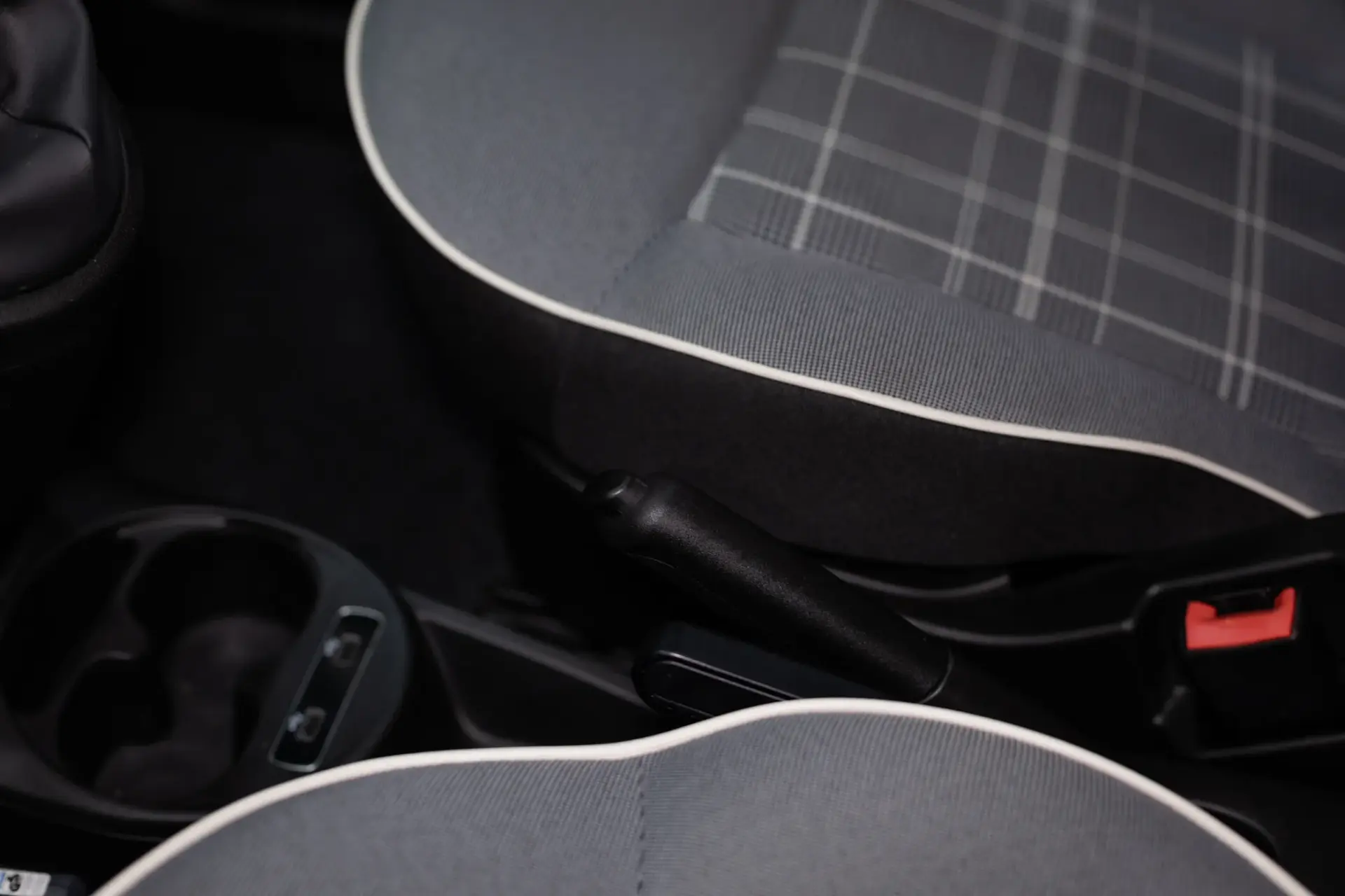 Fiat 500 1.0 Hybrid Lounge 44