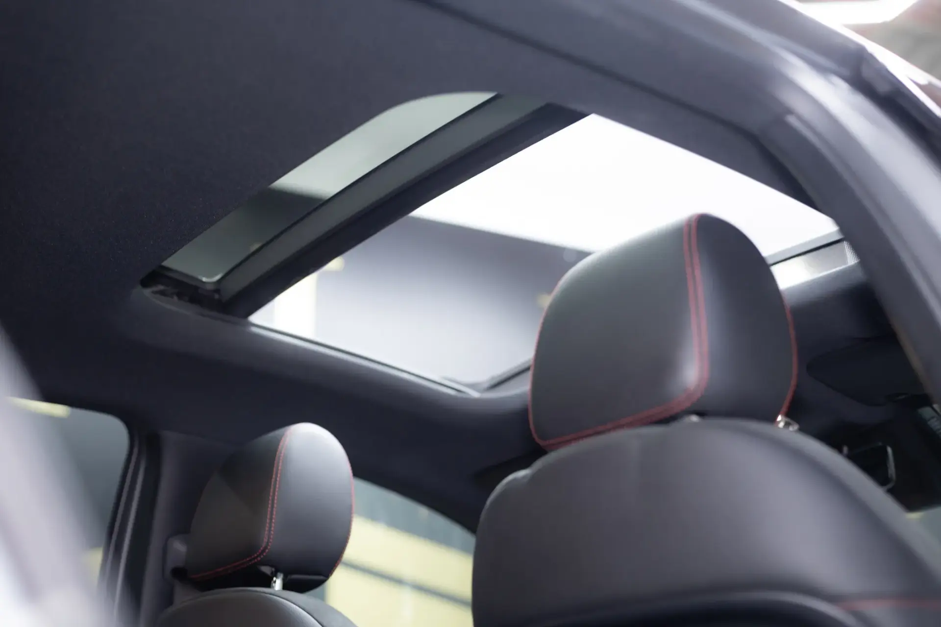 Mercedes-Benz A 180 Limousine d AMG Line Aut. 16