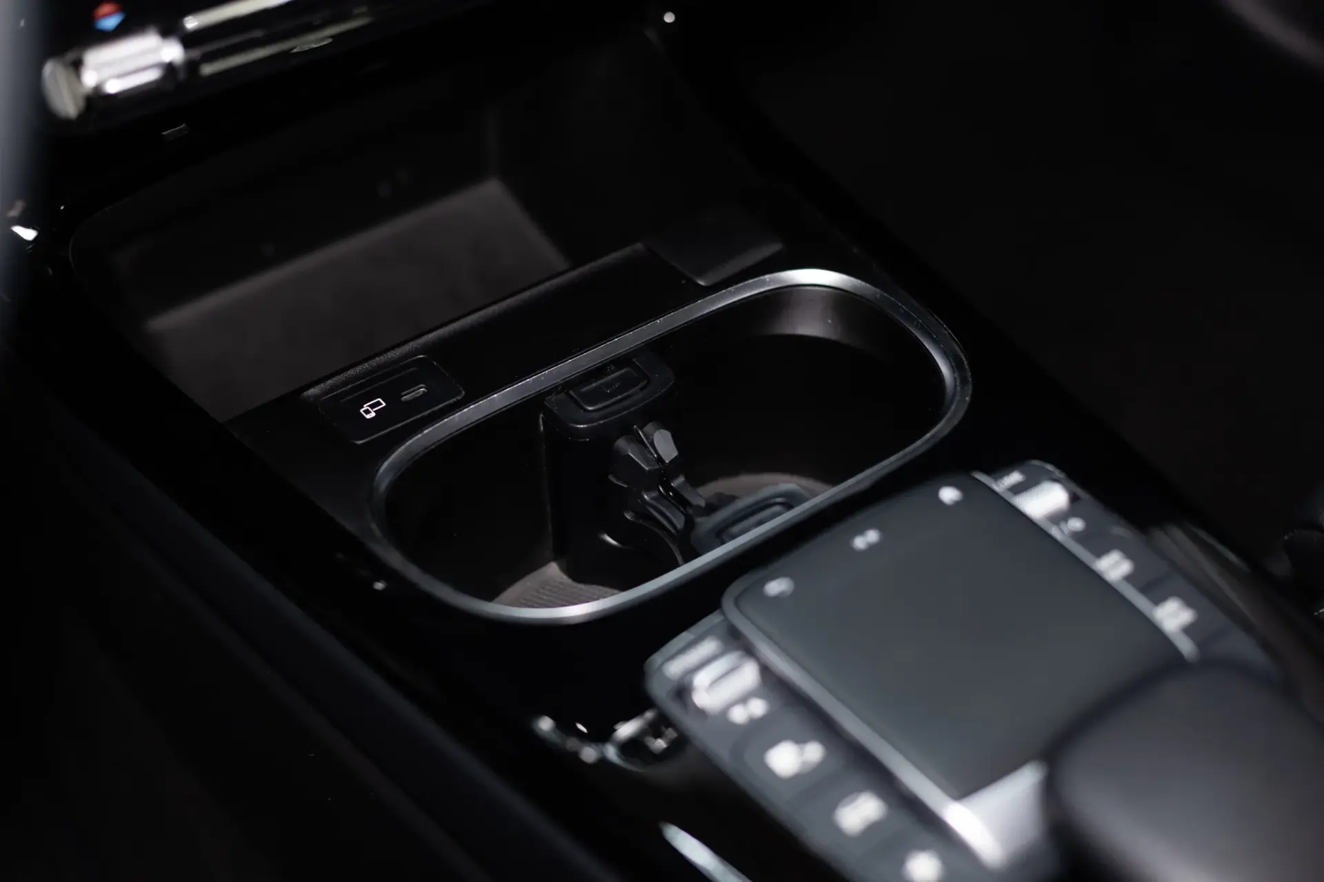 Mercedes-Benz A 180 Limousine d Progressive Aut. 38