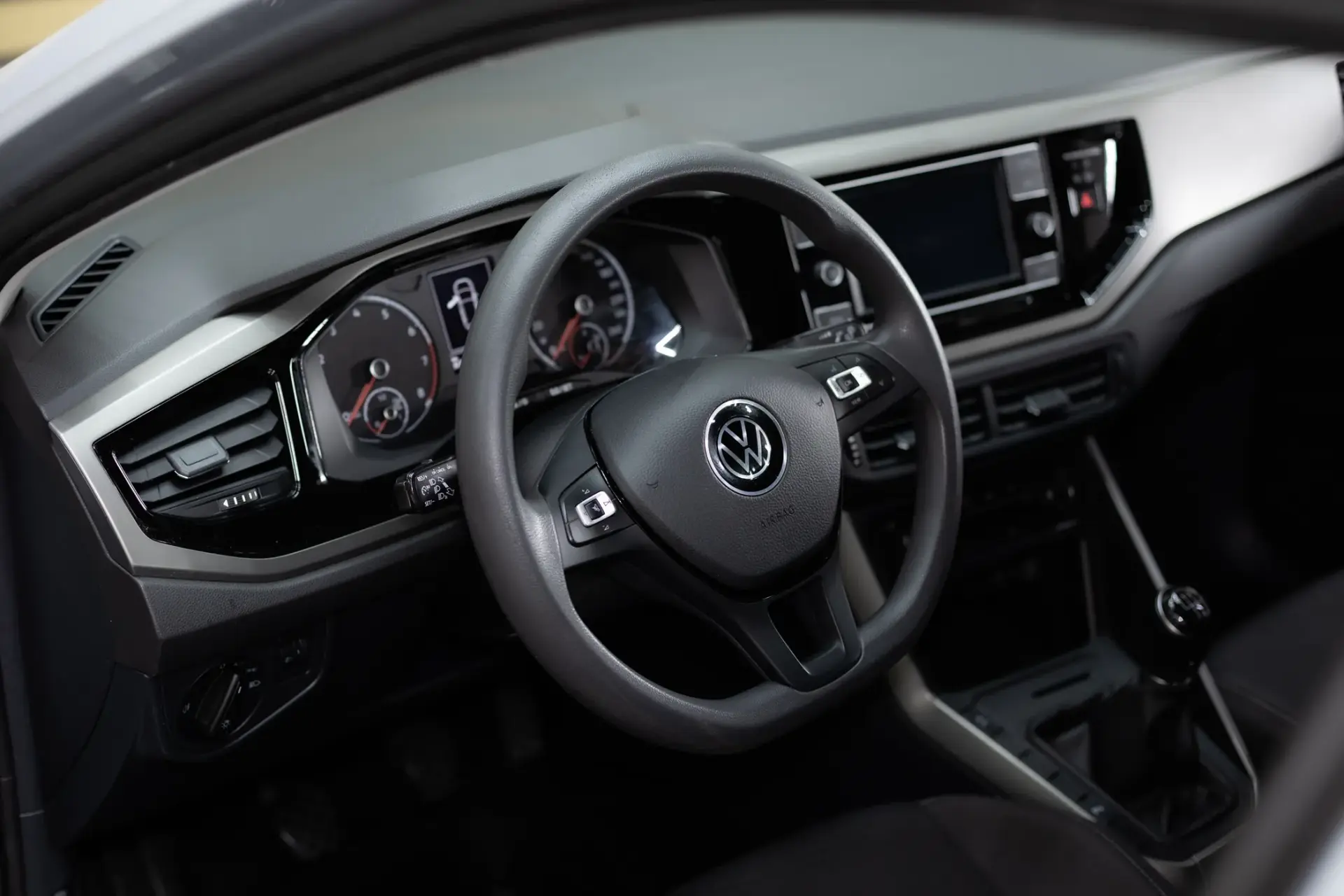 Volkswagen Polo 1.0 TSI Confortline 25