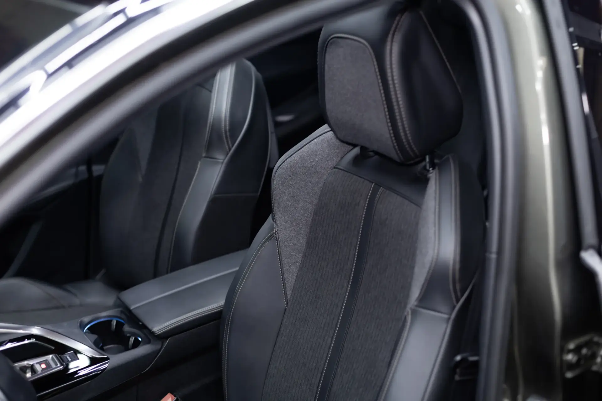 Peugeot 5008 1.5 BlueHDi GT Line EAT8 26