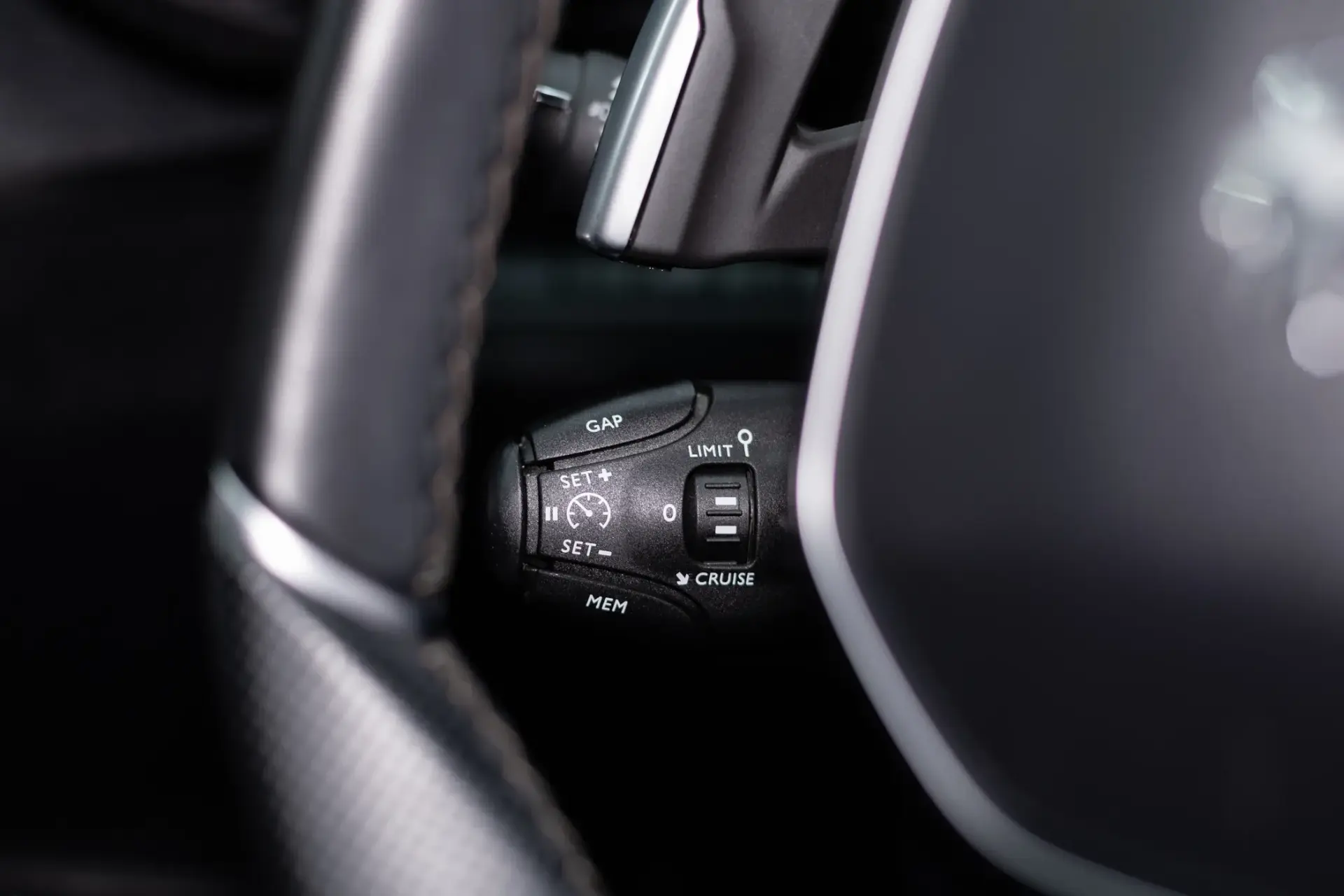 Peugeot 5008 1.5 BlueHDi GT Line EAT8 34