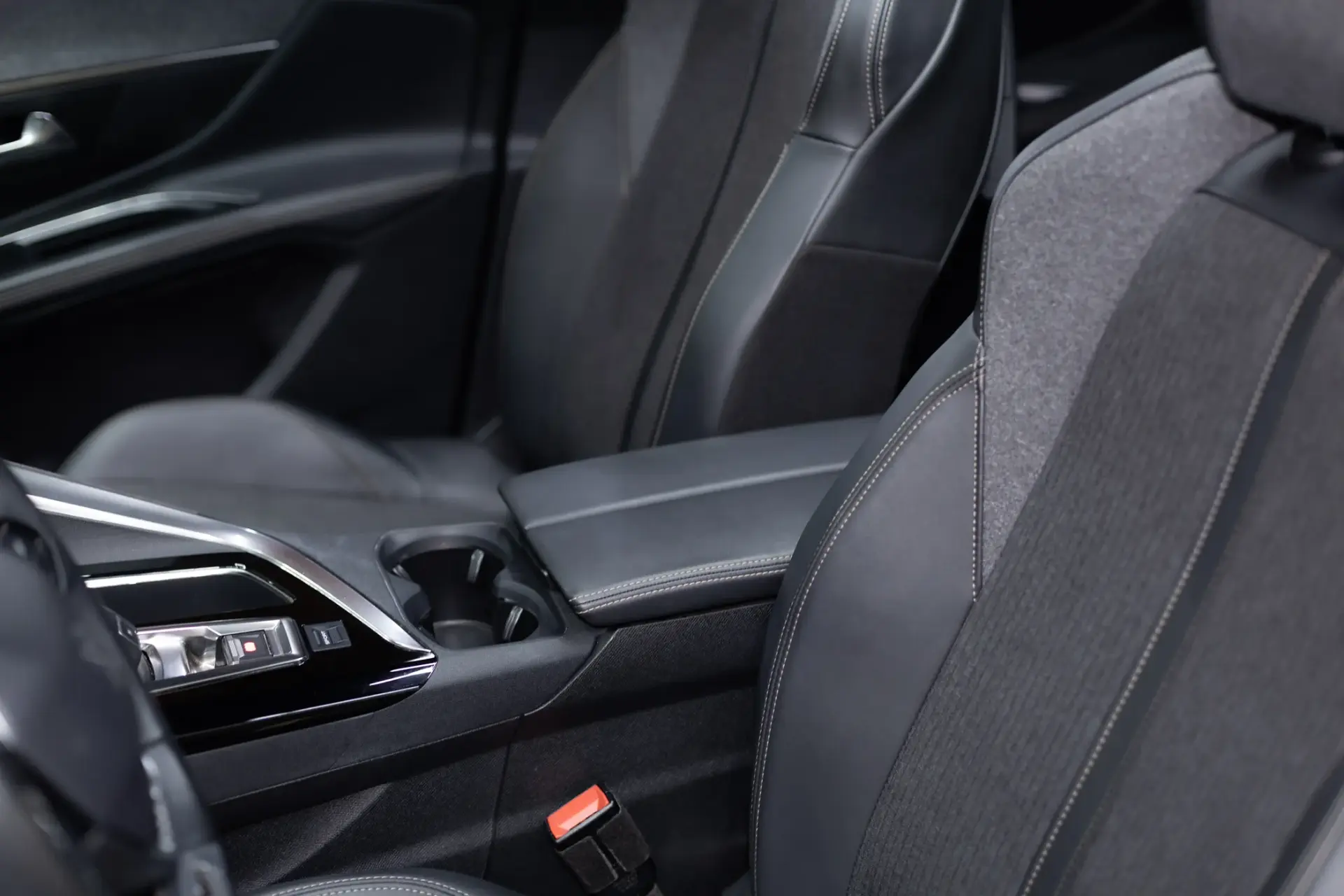 Peugeot 5008 1.5 BlueHDi GT Line EAT8 43