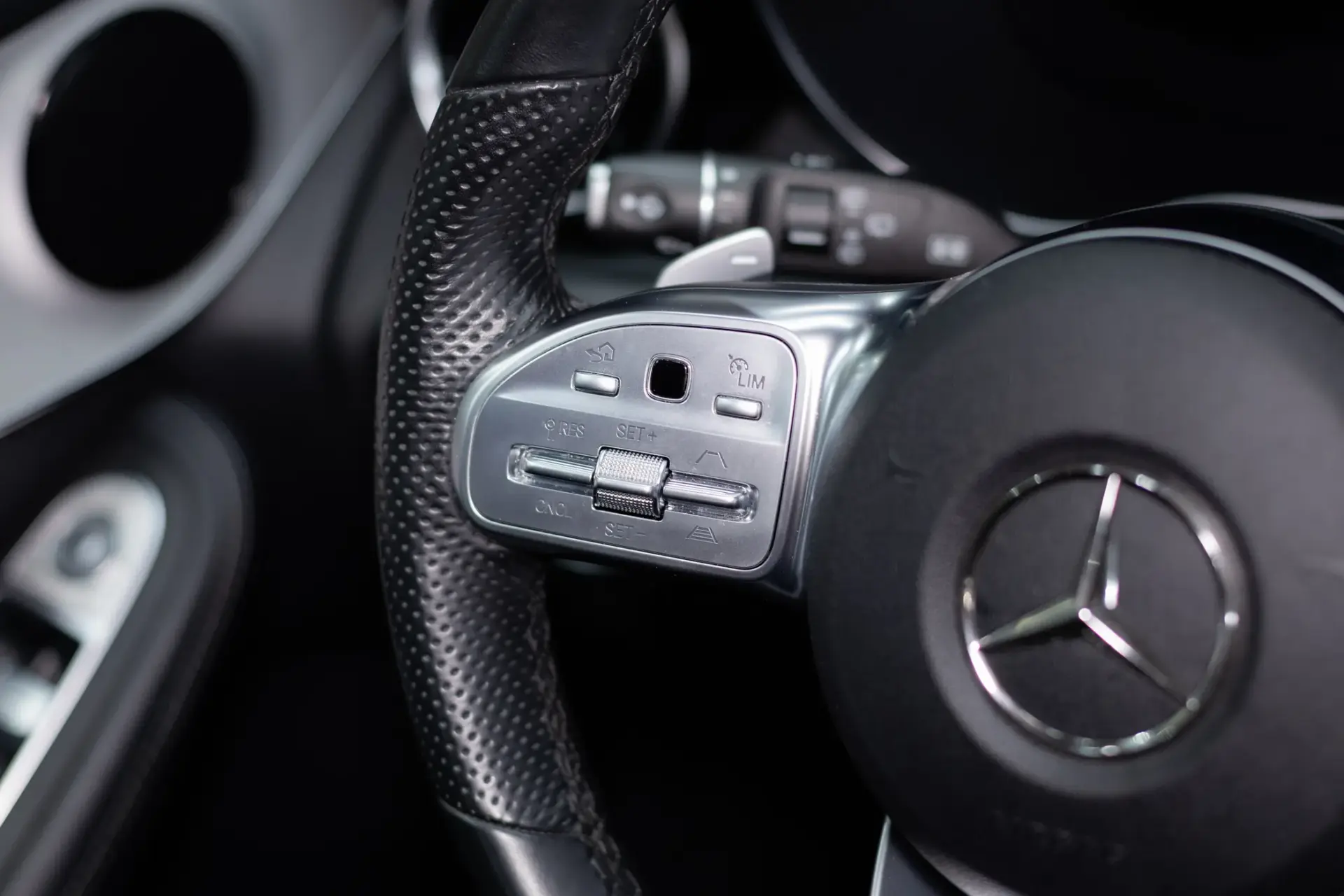 Mercedes-Benz GLC 300 de 4Matic 21