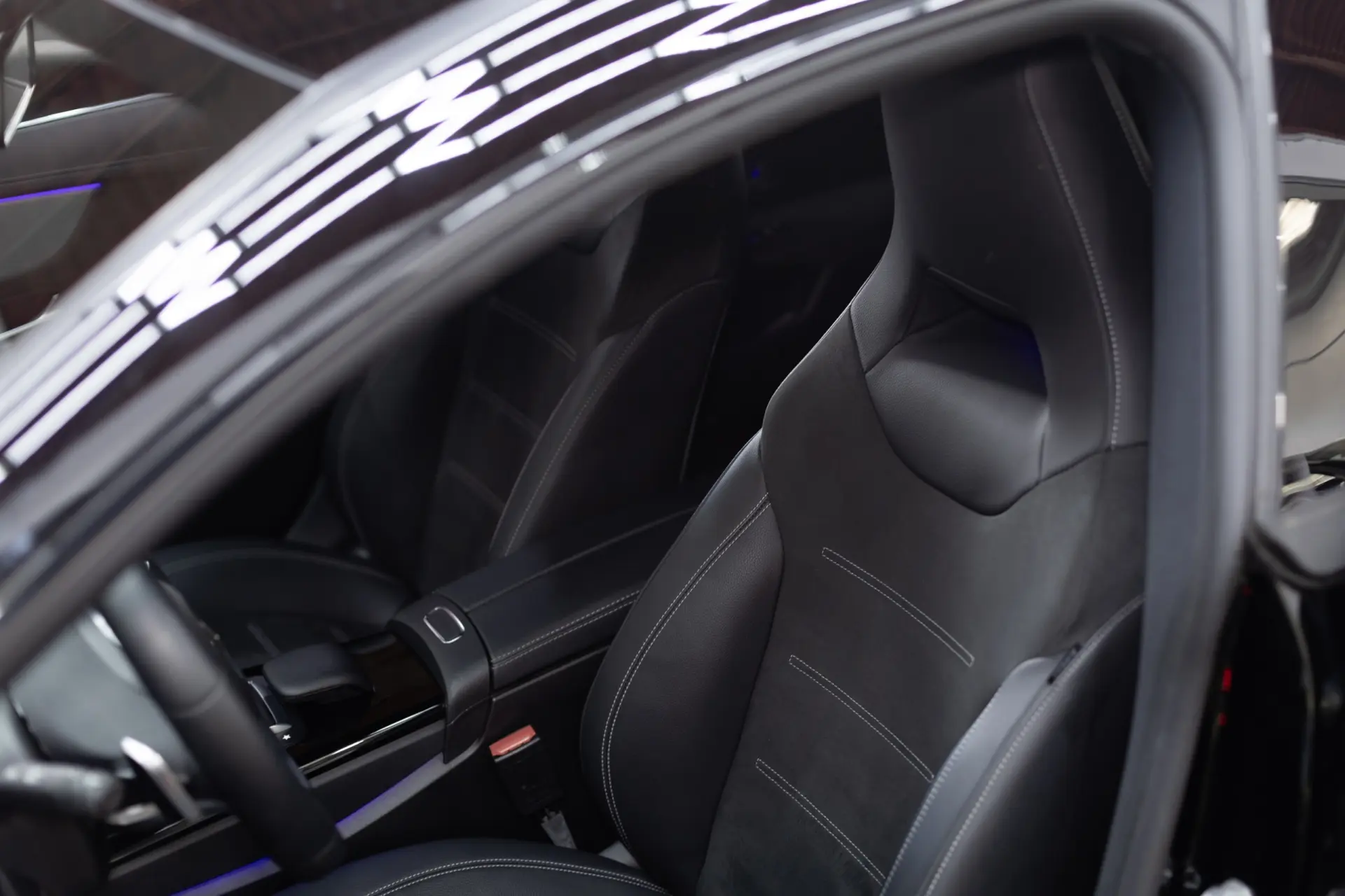 Mercedes-Benz CLA 250 e Shooting Brake AMG Line 19