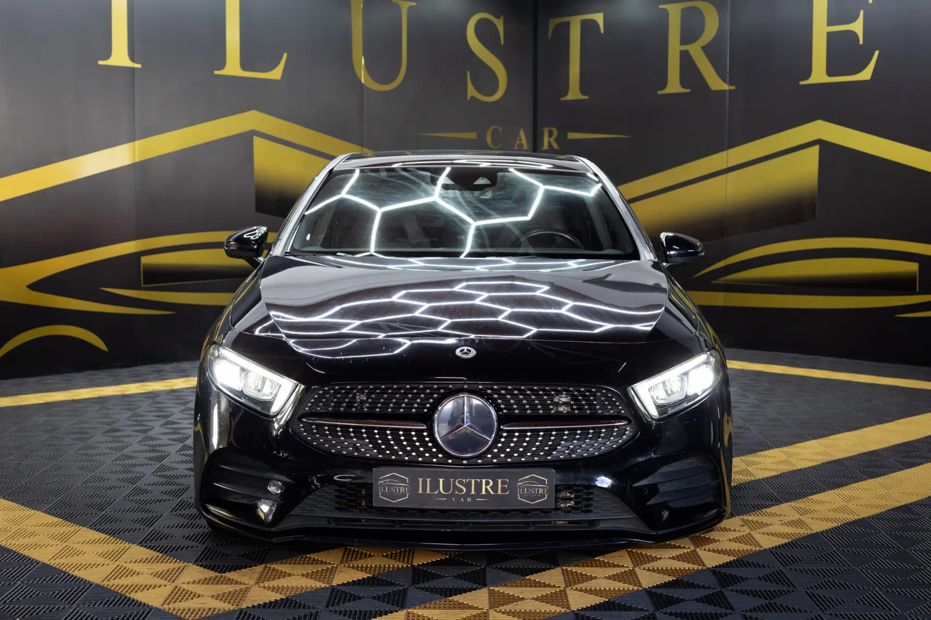 Mercedes-Benz A 180 d AMG Line Aut. 2