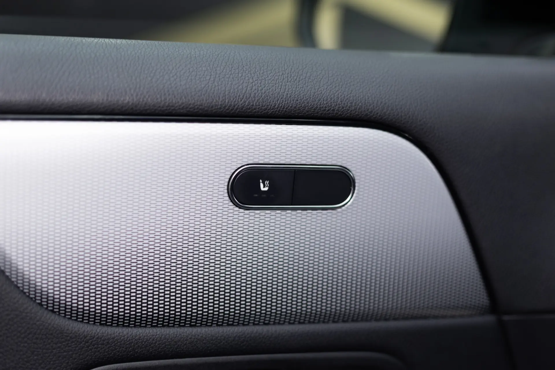 Mercedes-Benz GLA 180 d 8G-DCT Edition Progressive Line 34