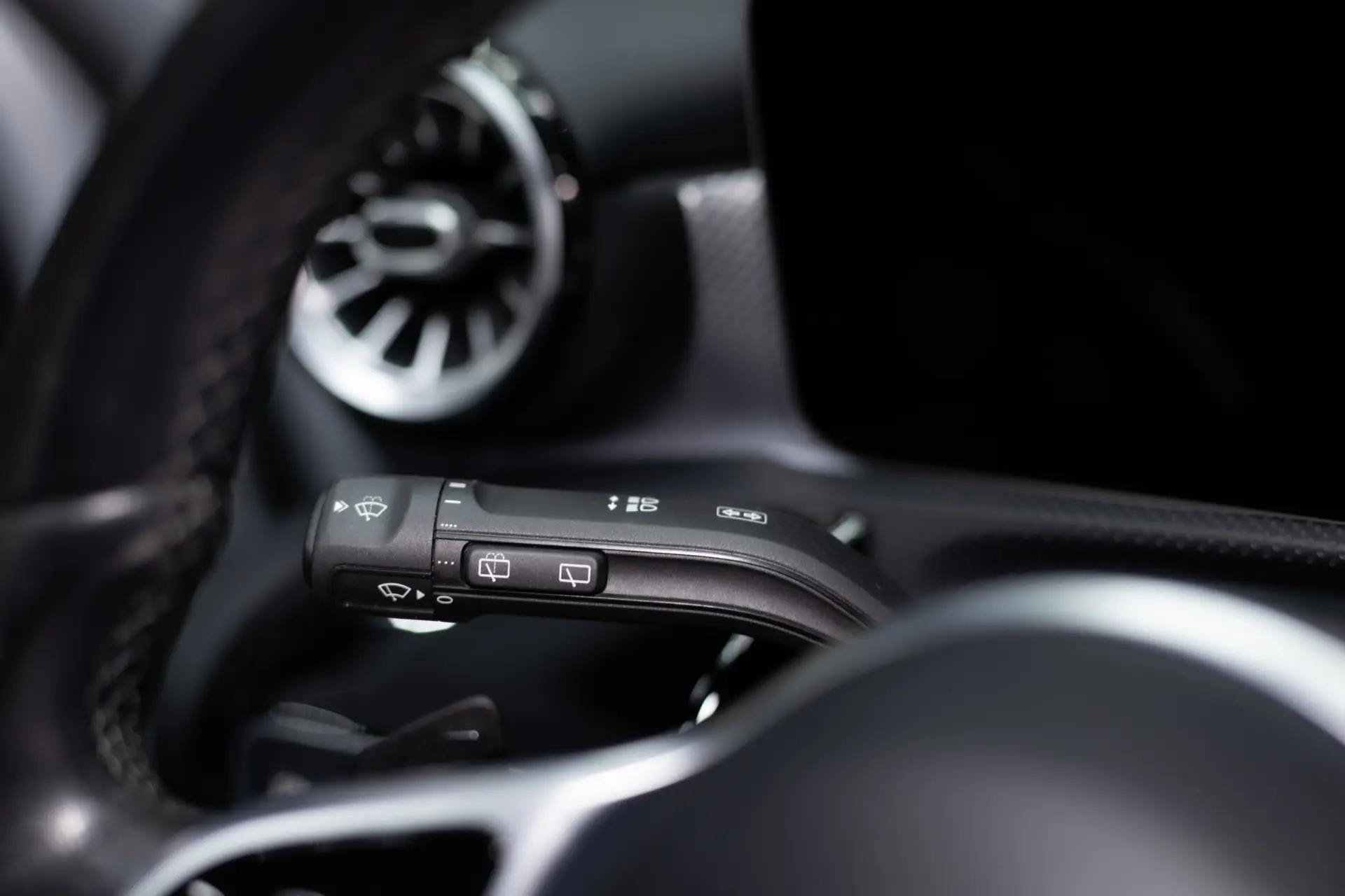 Mercedes-Benz A 250 e Progressive 27