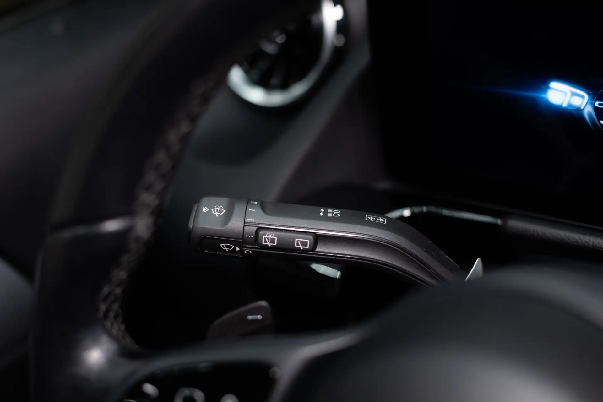 Mercedes-Benz GLA 180 d 8G-DCT Edition Progressive Line 26