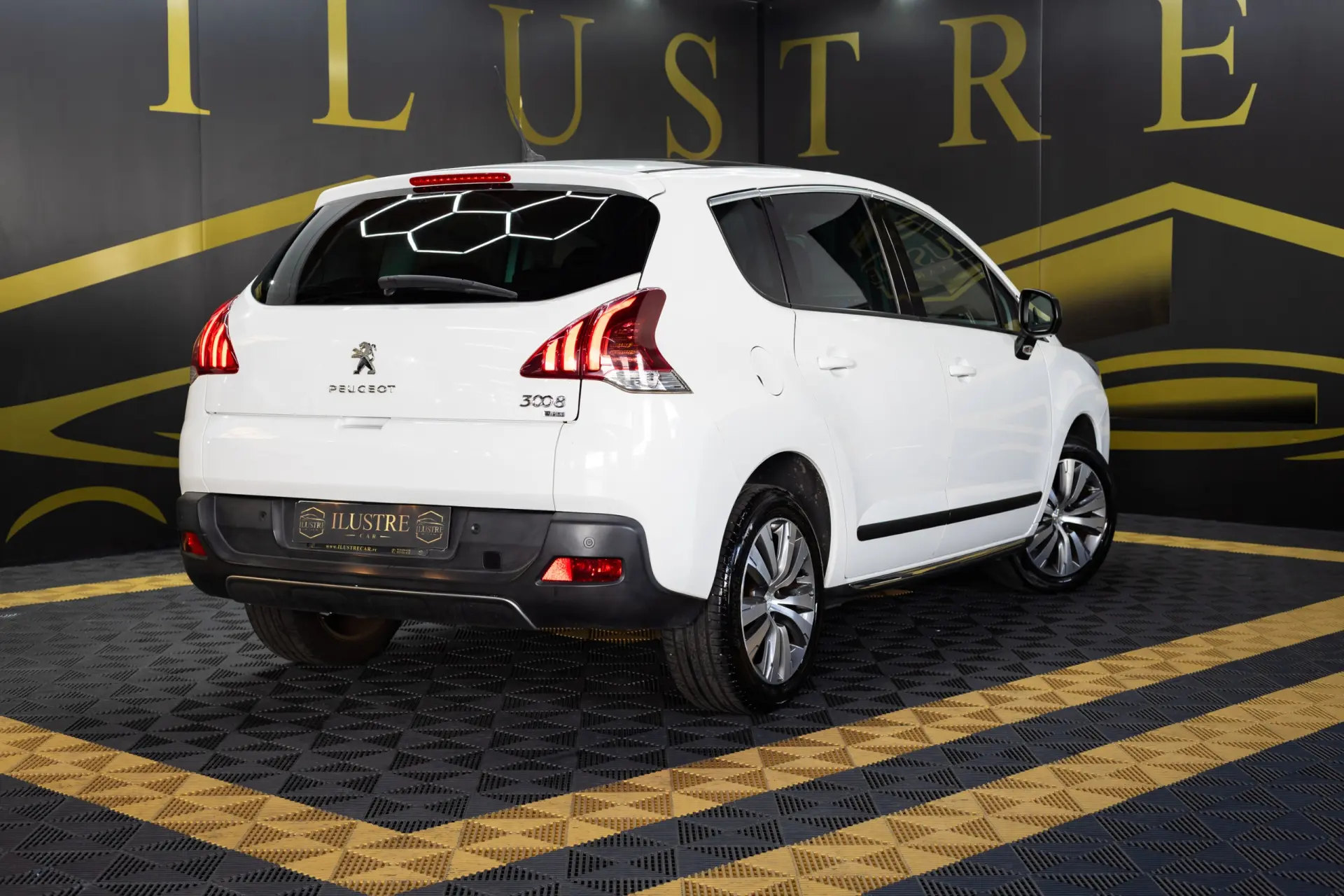 Peugeot 3008 1.6 e-HDi Allure 2-Tronic 6