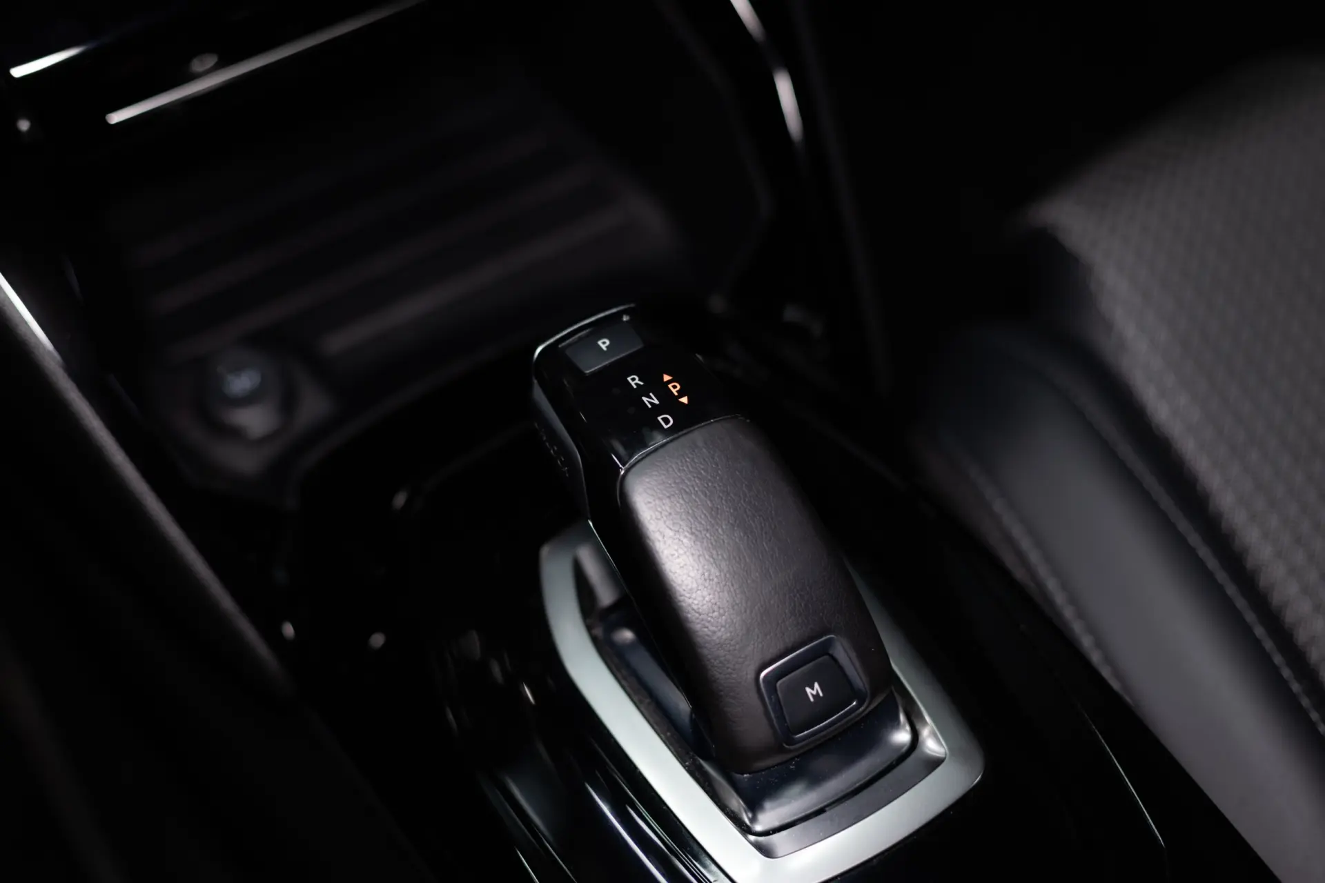 Peugeot 2008 1.5 BlueHDi GT Line EAT8 42