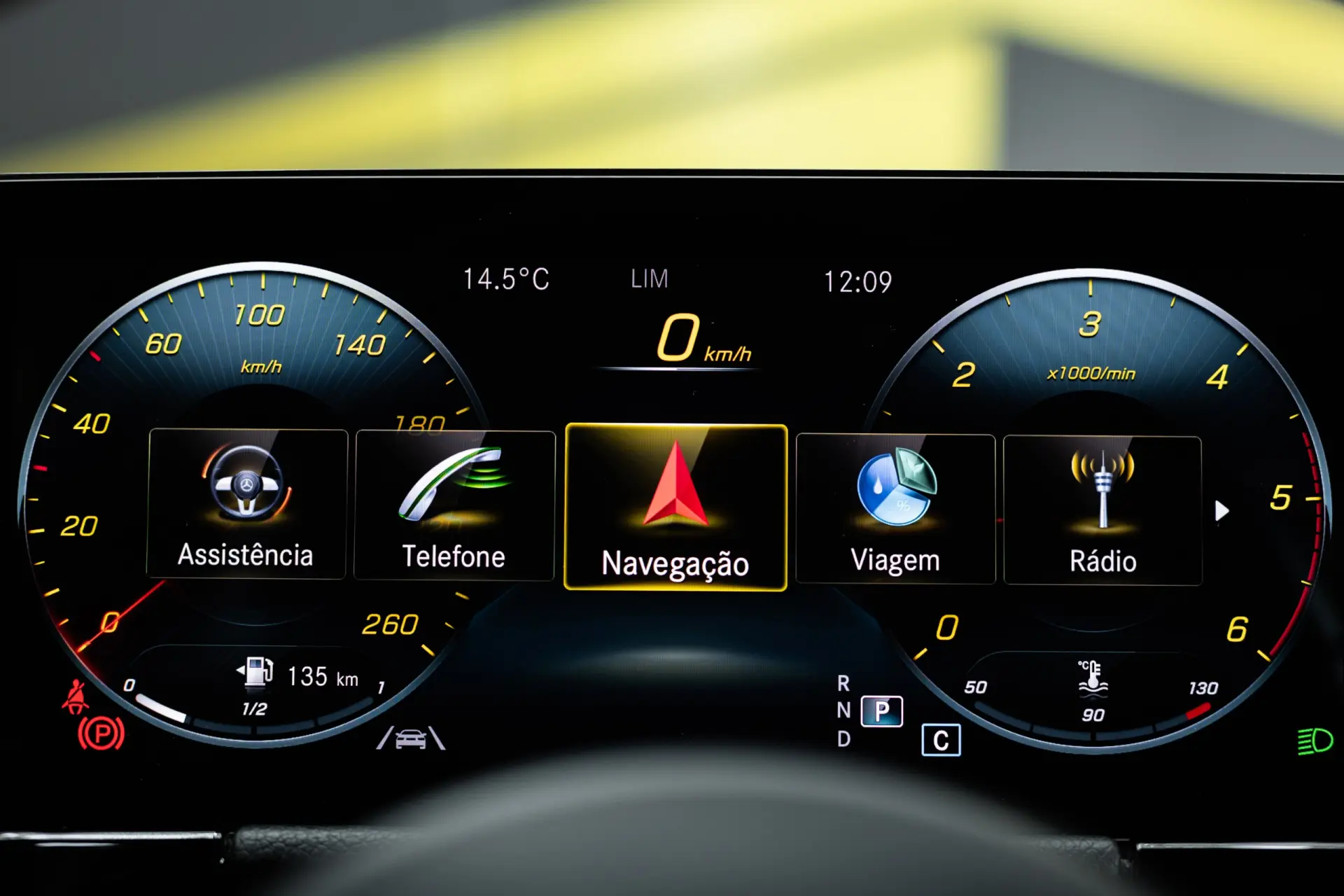 Mercedes-Benz GLA 180 d 8G-DCT Edition Progressive Line 40