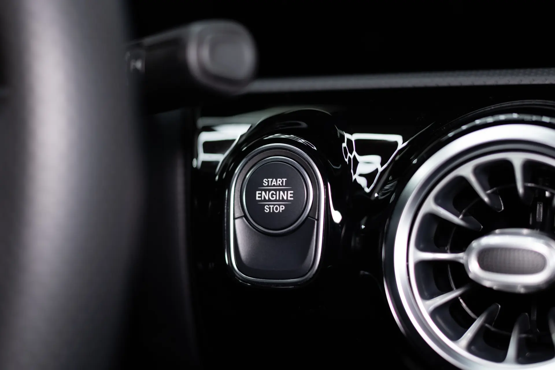 Mercedes-Benz CLA 250 e Shooting Brake AMG Line 33