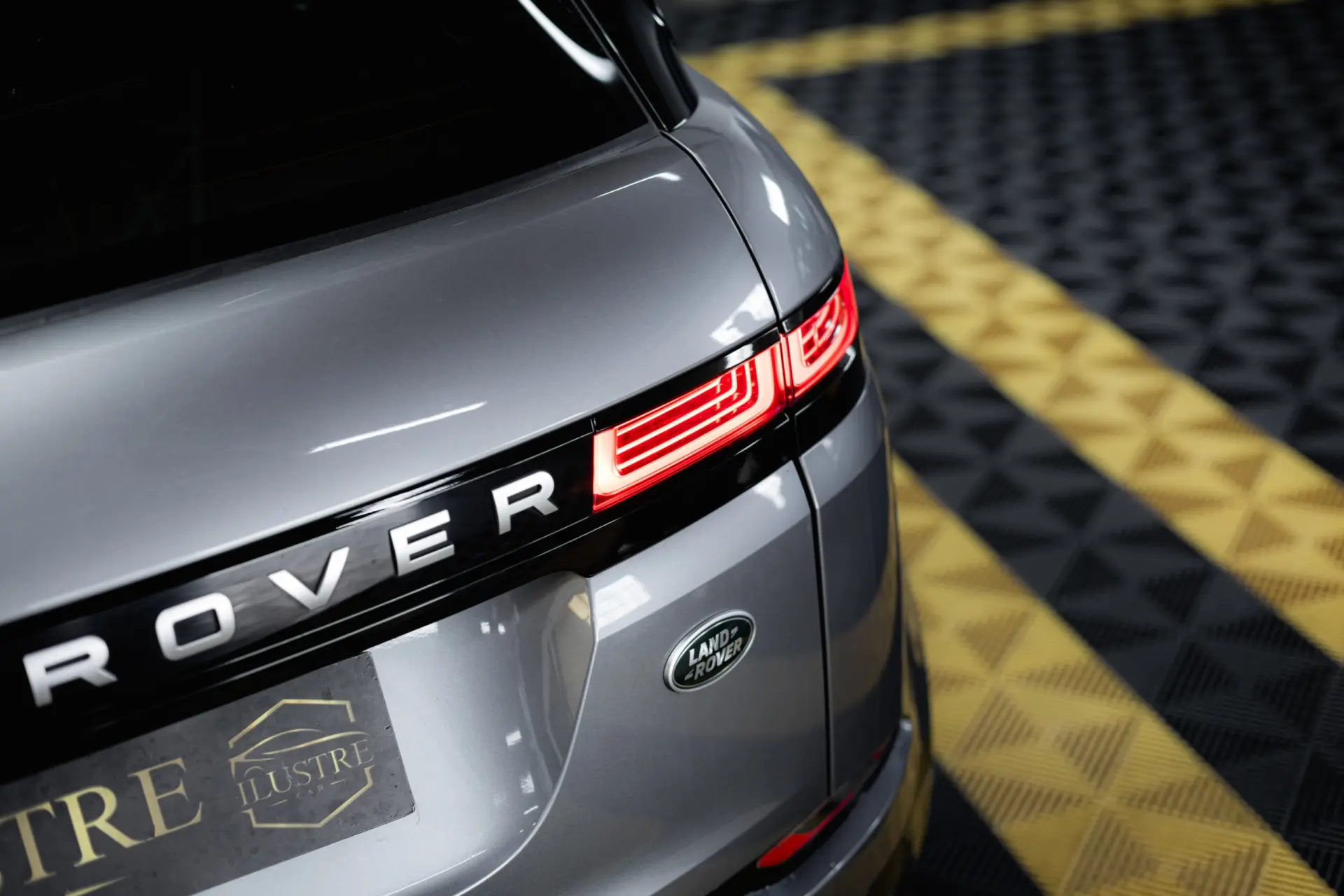 Land Rover Range Rover Evoque 1.5 P300e AWD Dynamic SE 11