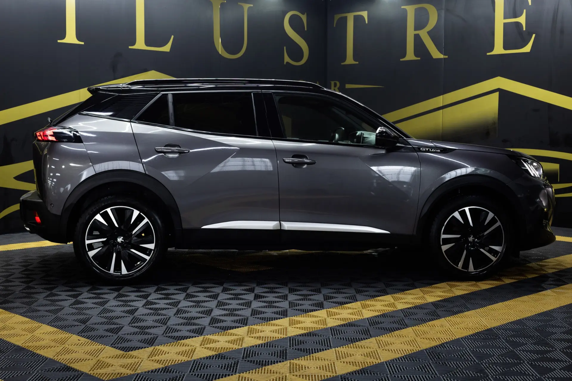 Peugeot 2008 1.5 BlueHDi GT Line EAT8 4