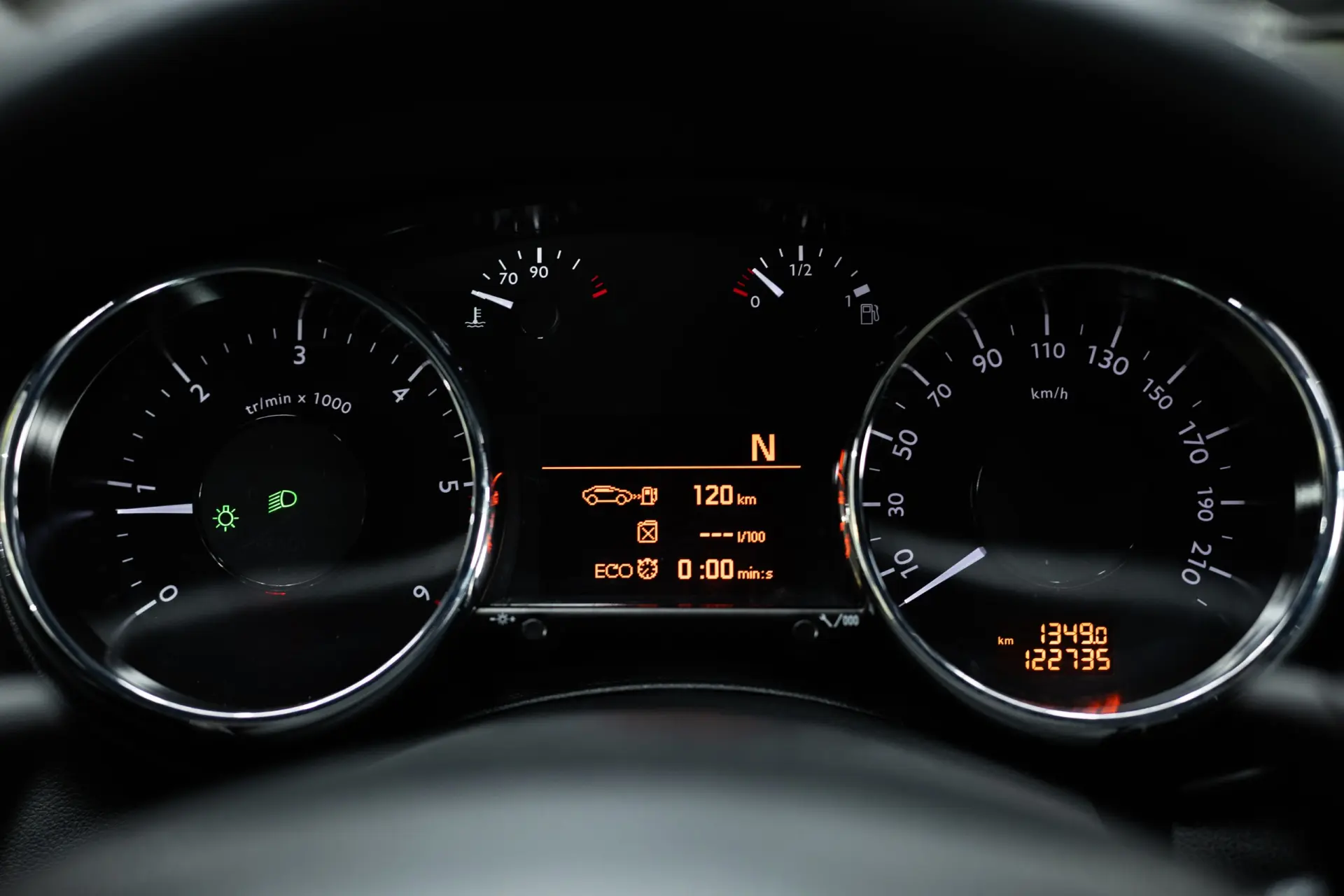 Peugeot 3008 1.6 e-HDi Allure 2-Tronic 47