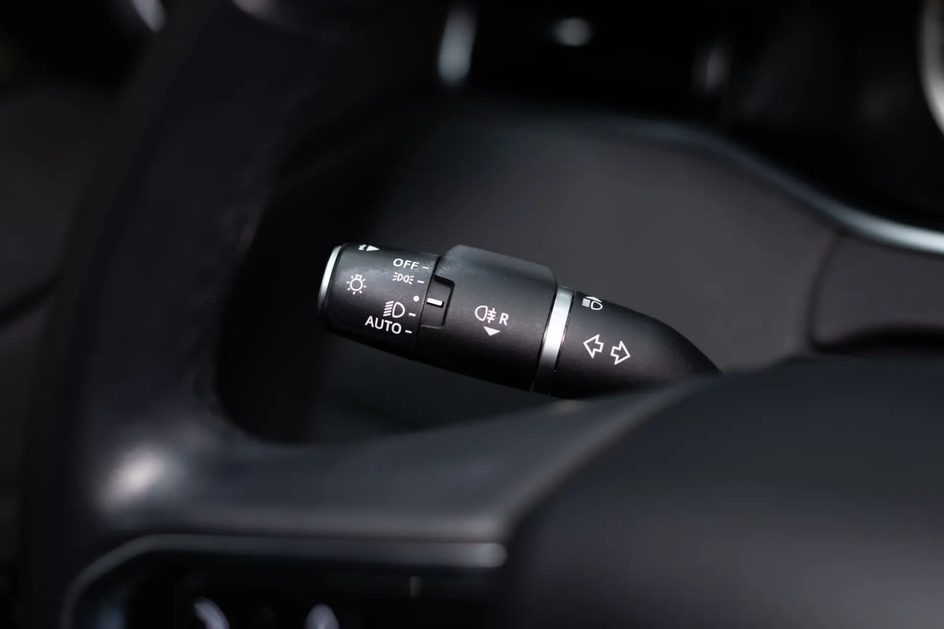 Land Rover Range Rover Evoque 1.5 P300e AWD Dynamic SE 30