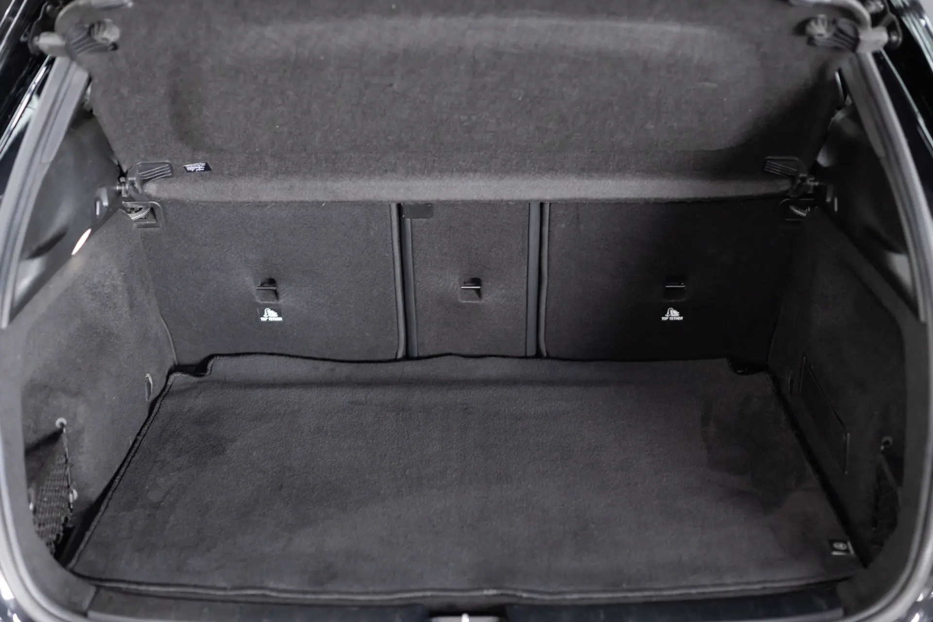 Mercedes-Benz GLA 180 d 8G-DCT Edition Progressive Line 8