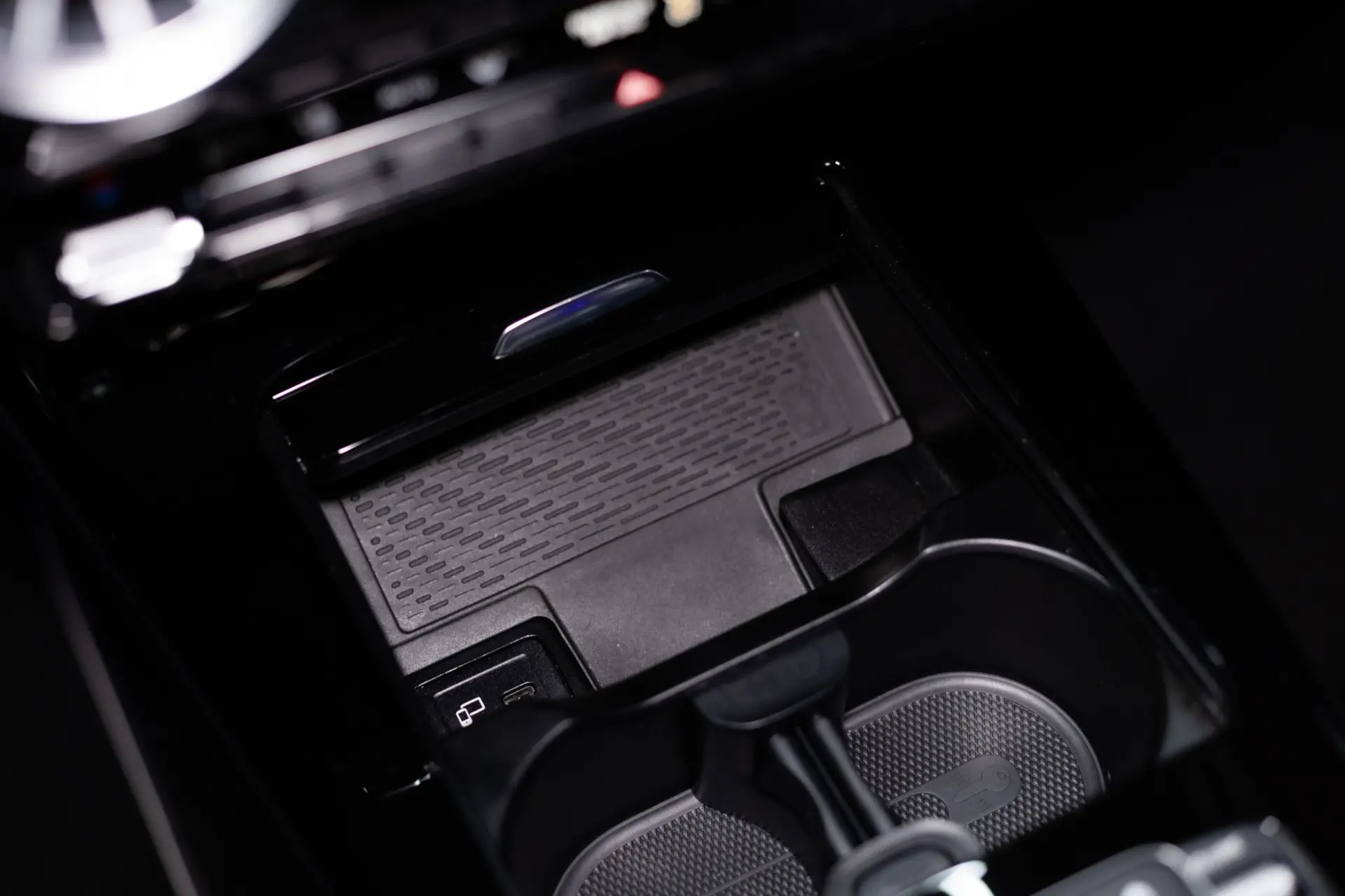 Mercedes-Benz CLA 250 e Shooting Brake AMG Line 30