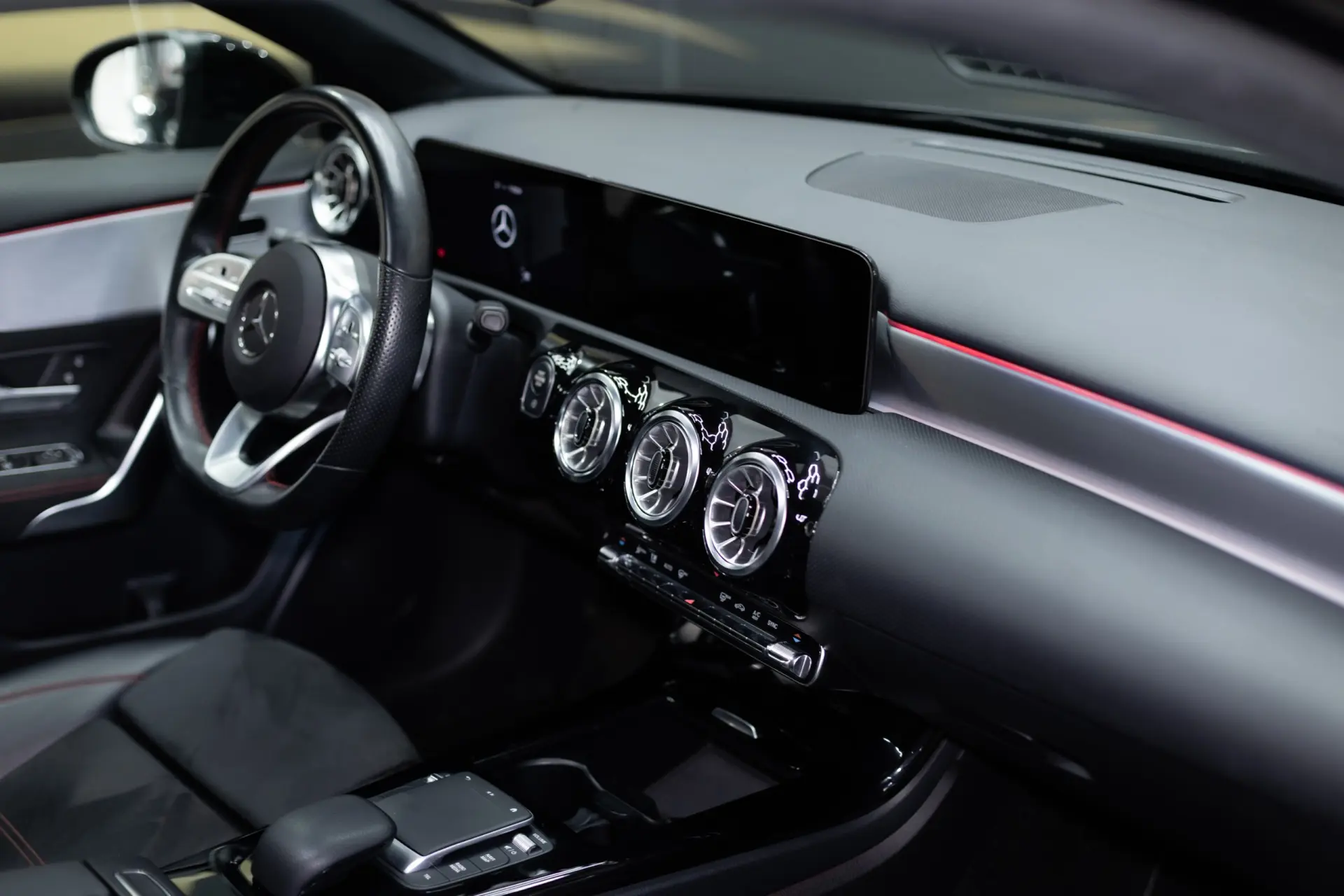 Mercedes-Benz A 180 d AMG Line Aut. 23