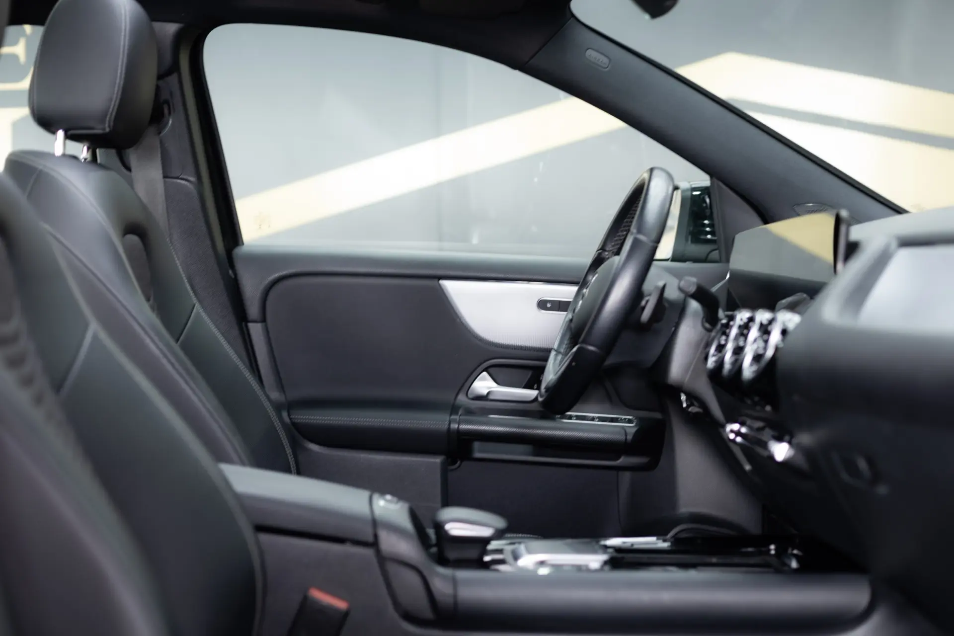 Mercedes-Benz GLA 180 d 8G-DCT Edition Progressive Line 18