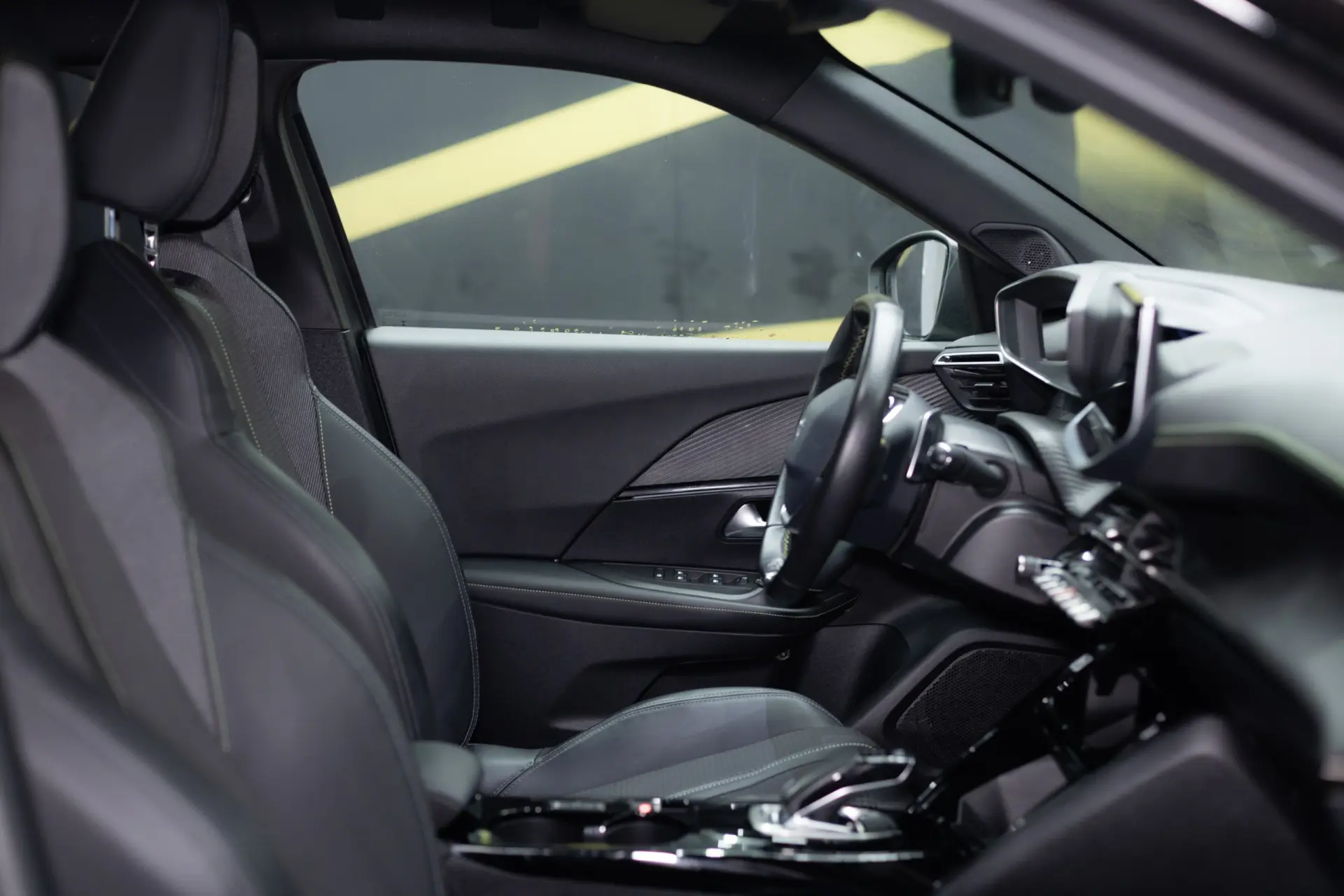 Peugeot 2008 1.5 BlueHDi GT Line EAT8 21