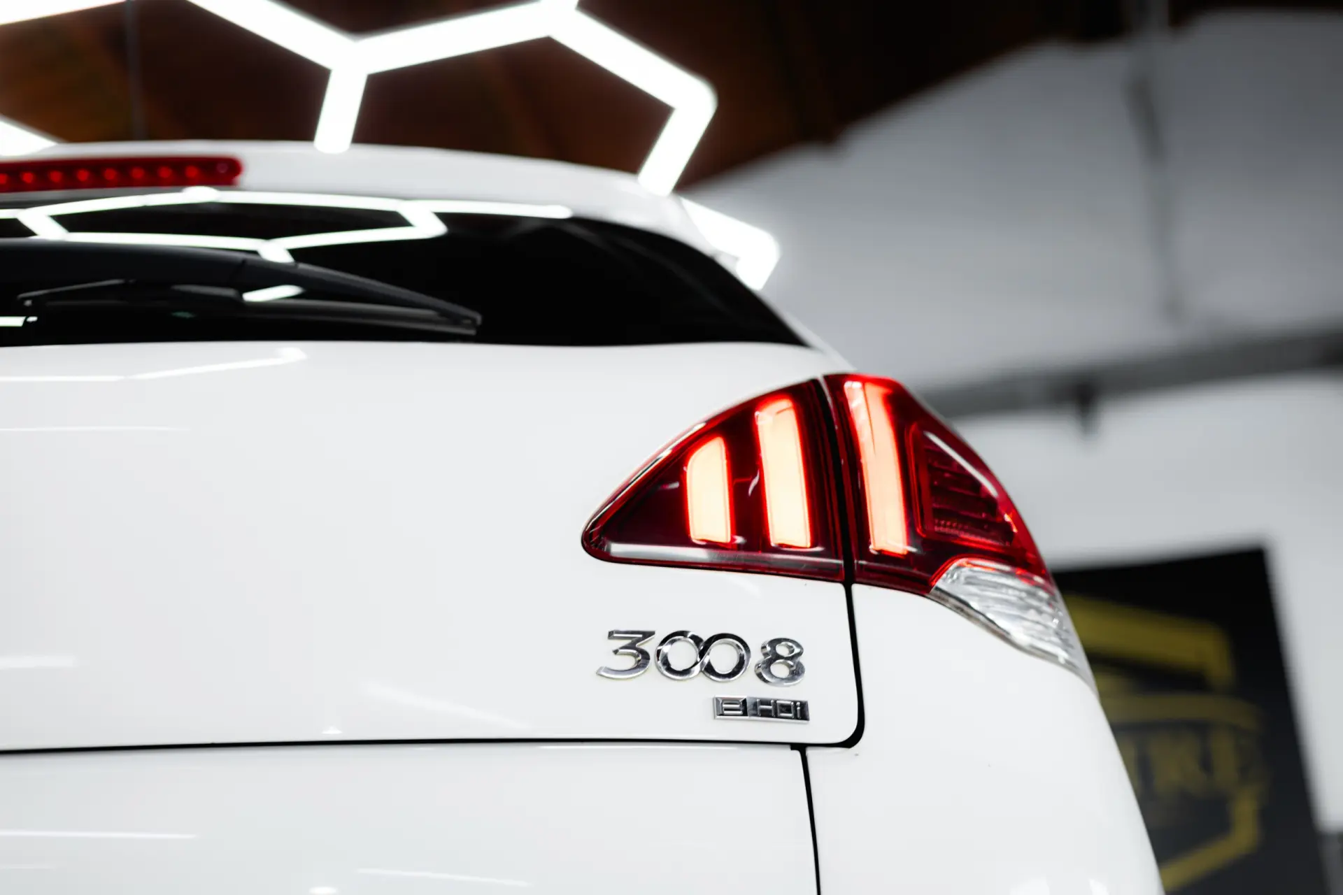 Peugeot 3008 1.6 e-HDi Allure 2-Tronic 11