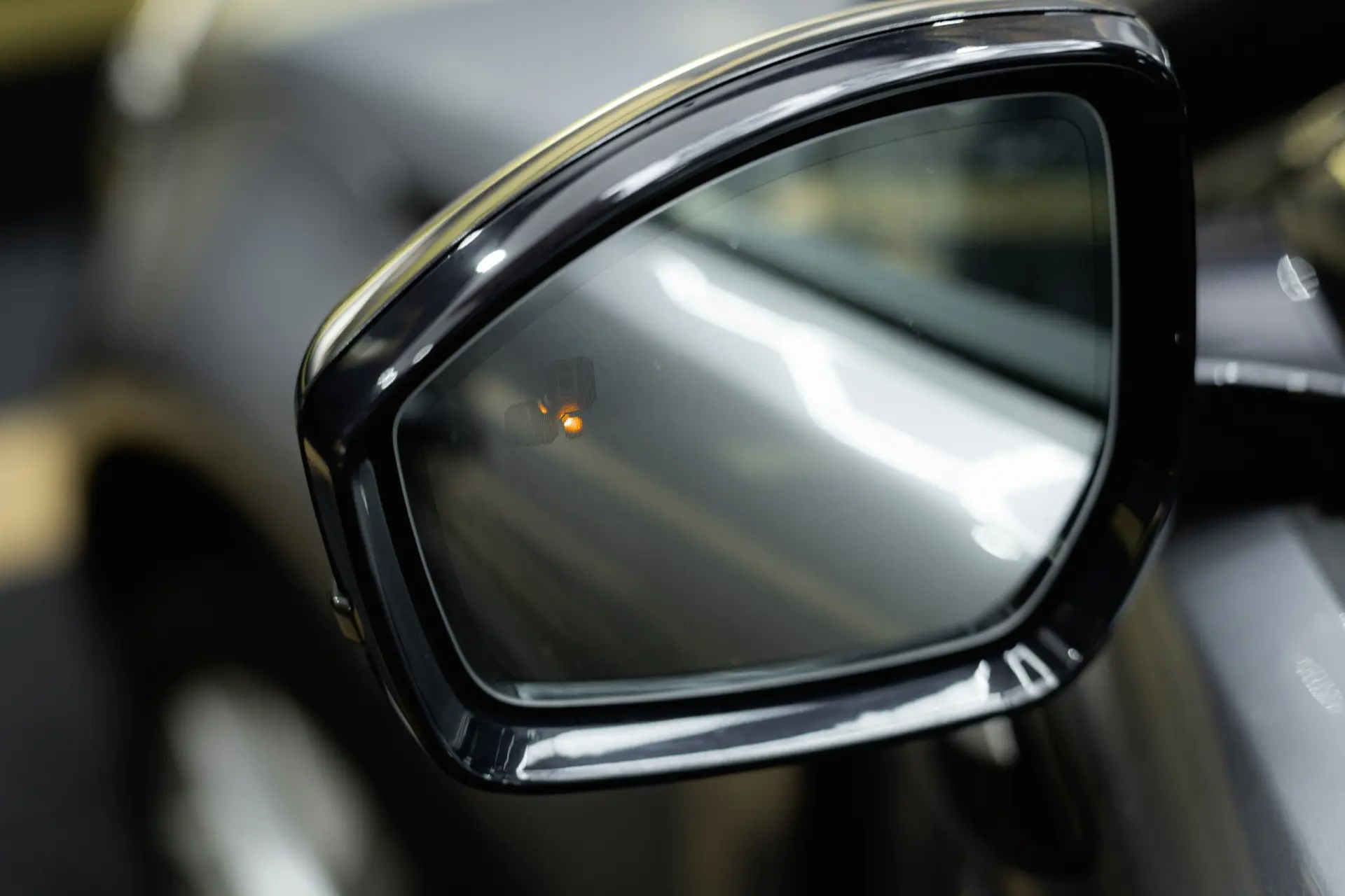 Land Rover Range Rover Evoque 1.5 P300e AWD Dynamic SE 16