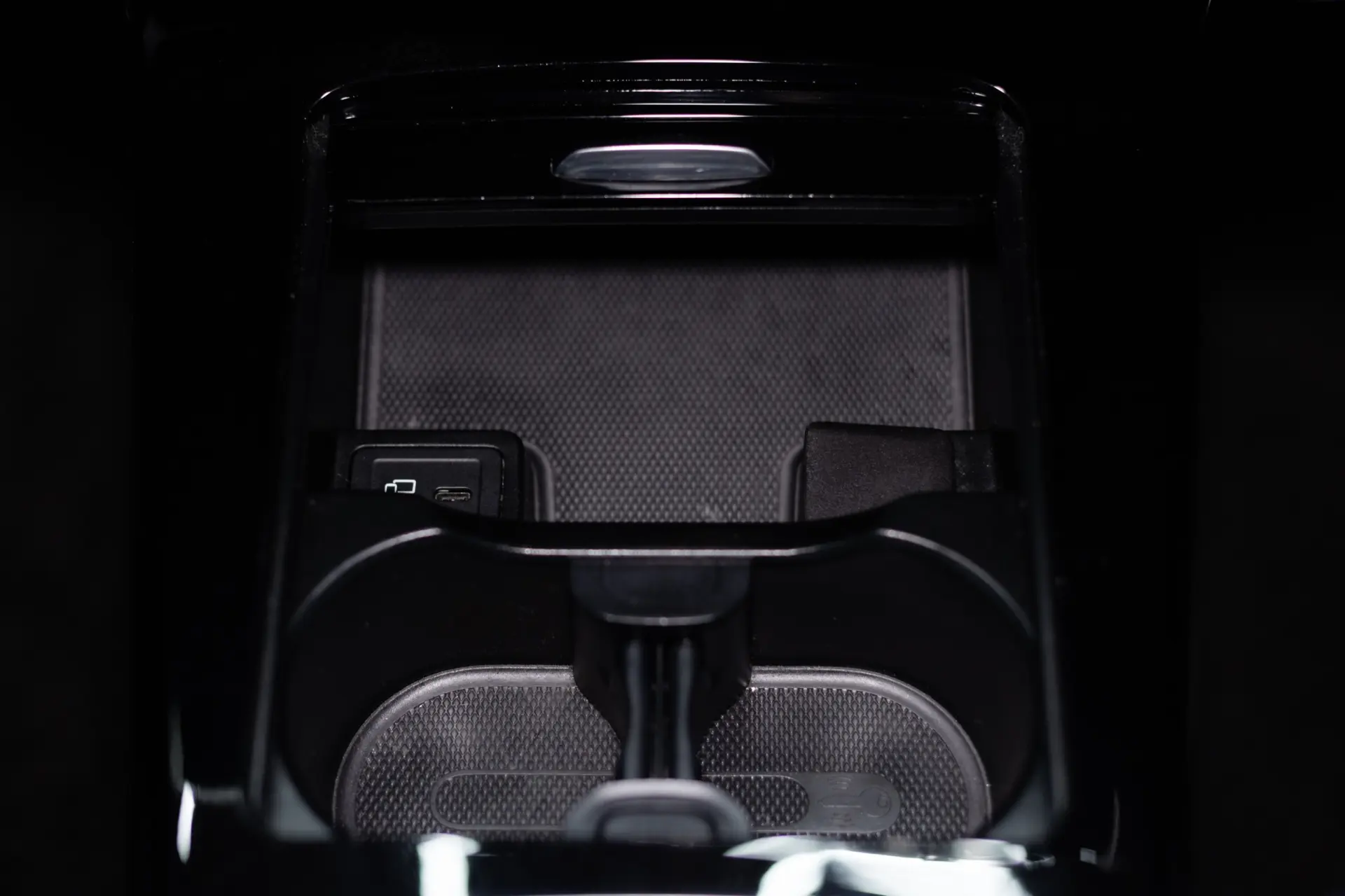 Mercedes-Benz A 250 e Progressive 36