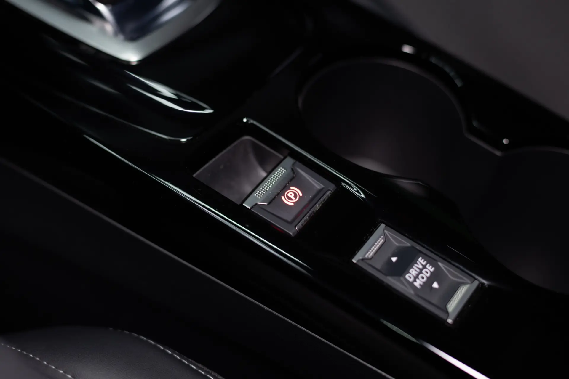 Peugeot 2008 1.5 BlueHDi GT Line EAT8 41