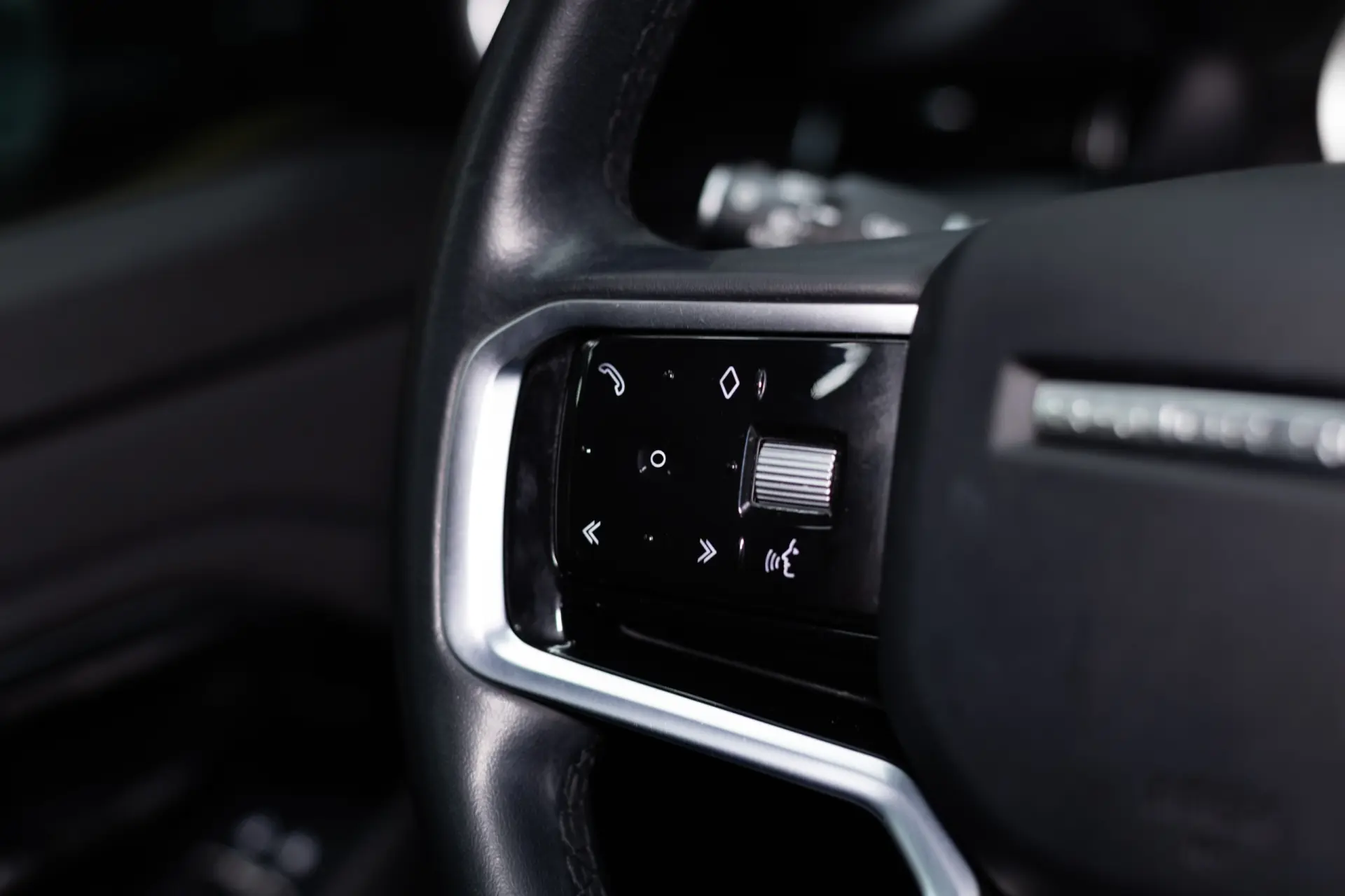 Land Rover Range Rover Evoque 1.5 P300e AWD Dynamic SE 28