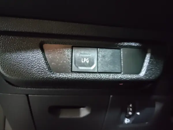 Dacia Sandero TCe Eco-G Bi-fuel Stepway comfort + 22