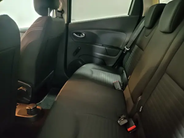 Renault Clio Sport Tourer 0.9 TCe Limited 11