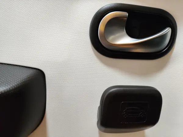 Renault Twingo 1.0 SCe Intens 18