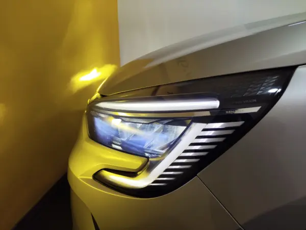 Renault Clio 1.0 TCe Evolution Bi-Fuel 5