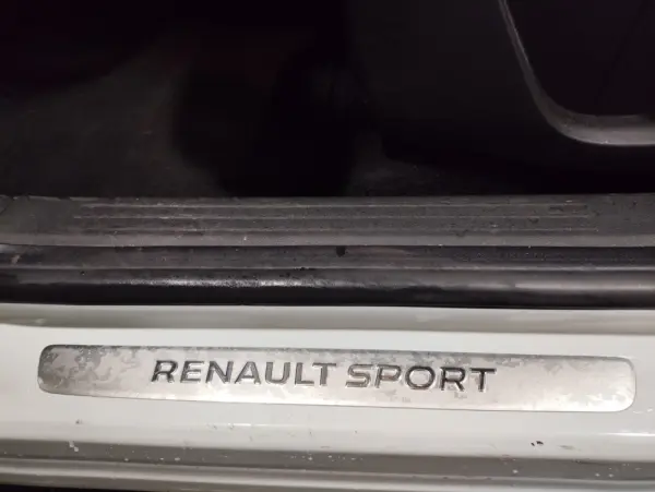 Renault Captur 1.0 TCe RS Line 11