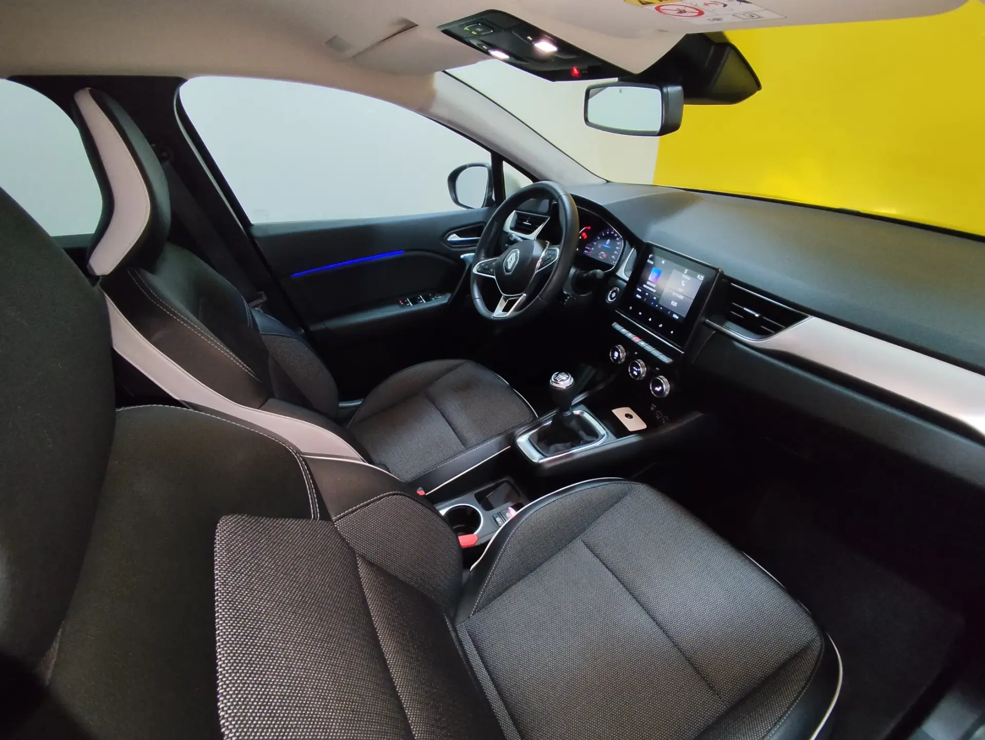 Renault Captur 1.0 TCe Intes 31