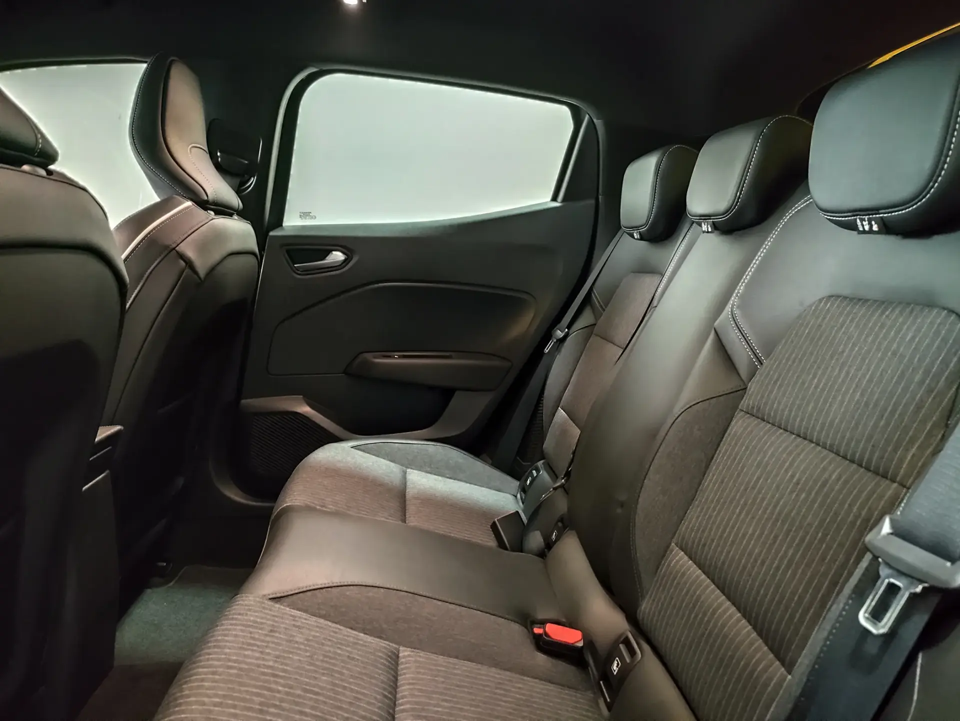 Renault Clio 1.6 E-Tech Full Hybrid Techno 7