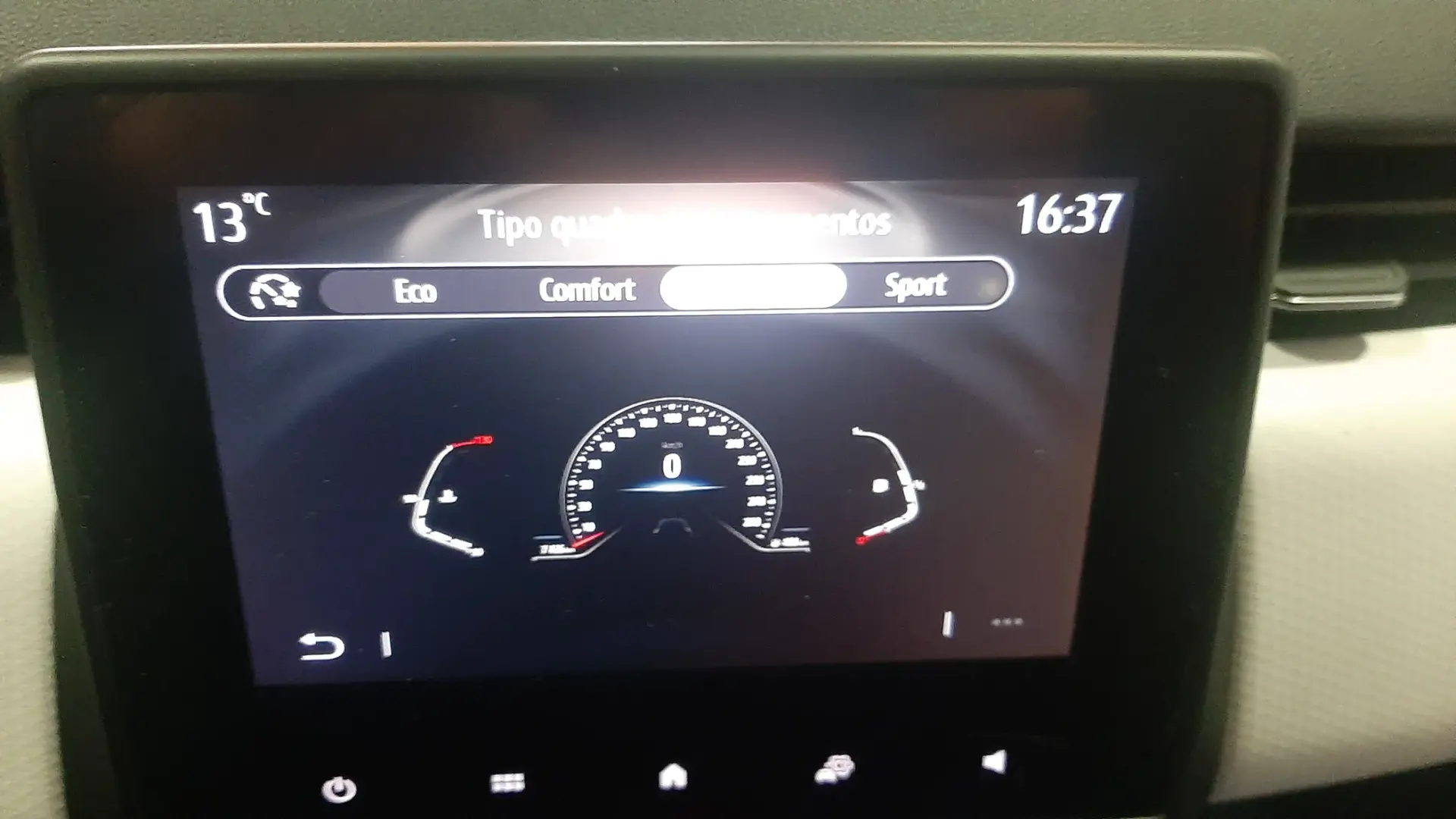 Renault Clio TCe 90 Bi-Fuel Intens 14