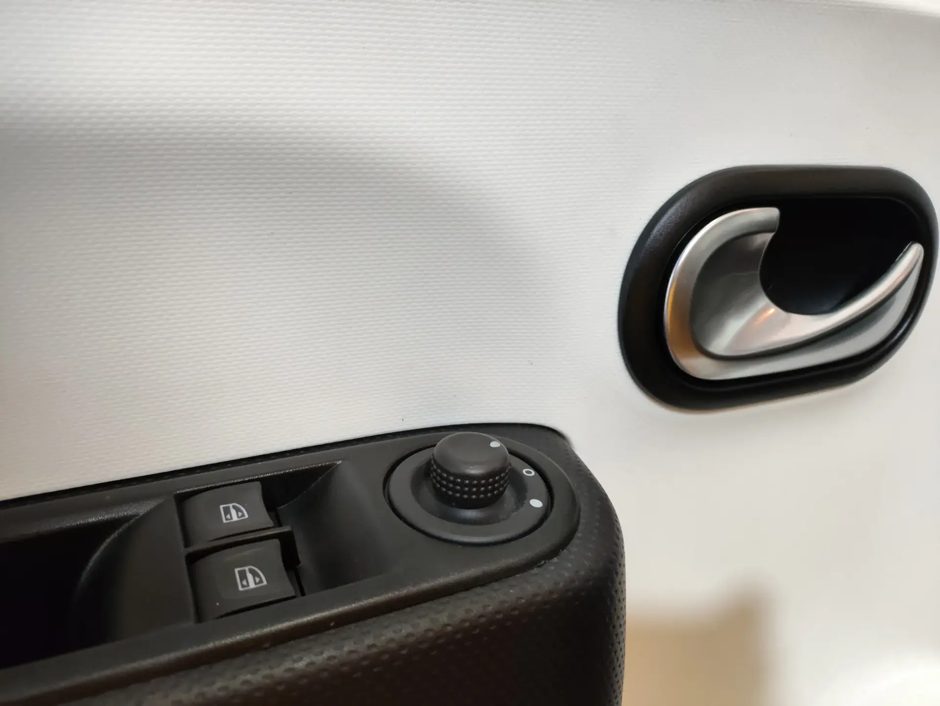 Renault Twingo 1.0 SCe Intens 10