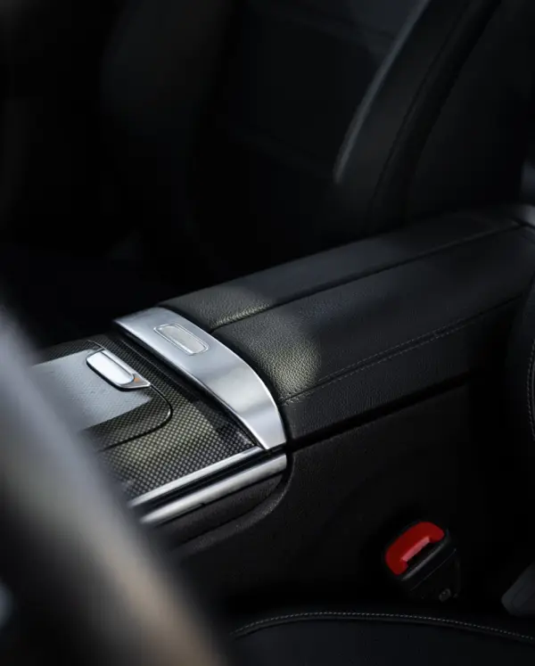 Mercedes-Benz C 300 e Avantgarde 20