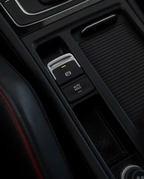 Volkswagen Golf 2.0 TSi GTI DSG 26