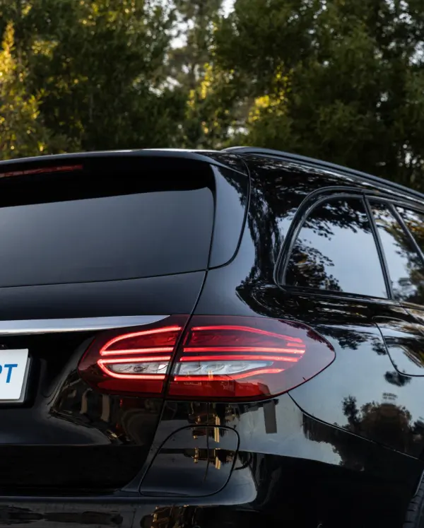 Mercedes-Benz C 300 e AMG Line 8