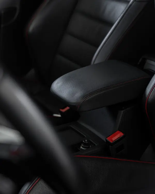 Volkswagen Golf 2.0 TSi GTI DSG 11