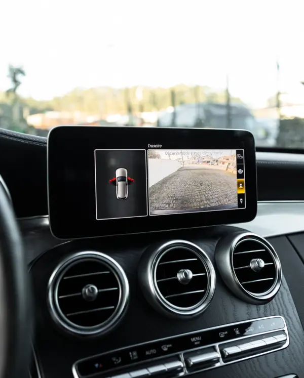 Mercedes-Benz C 300 e AMG Line 13