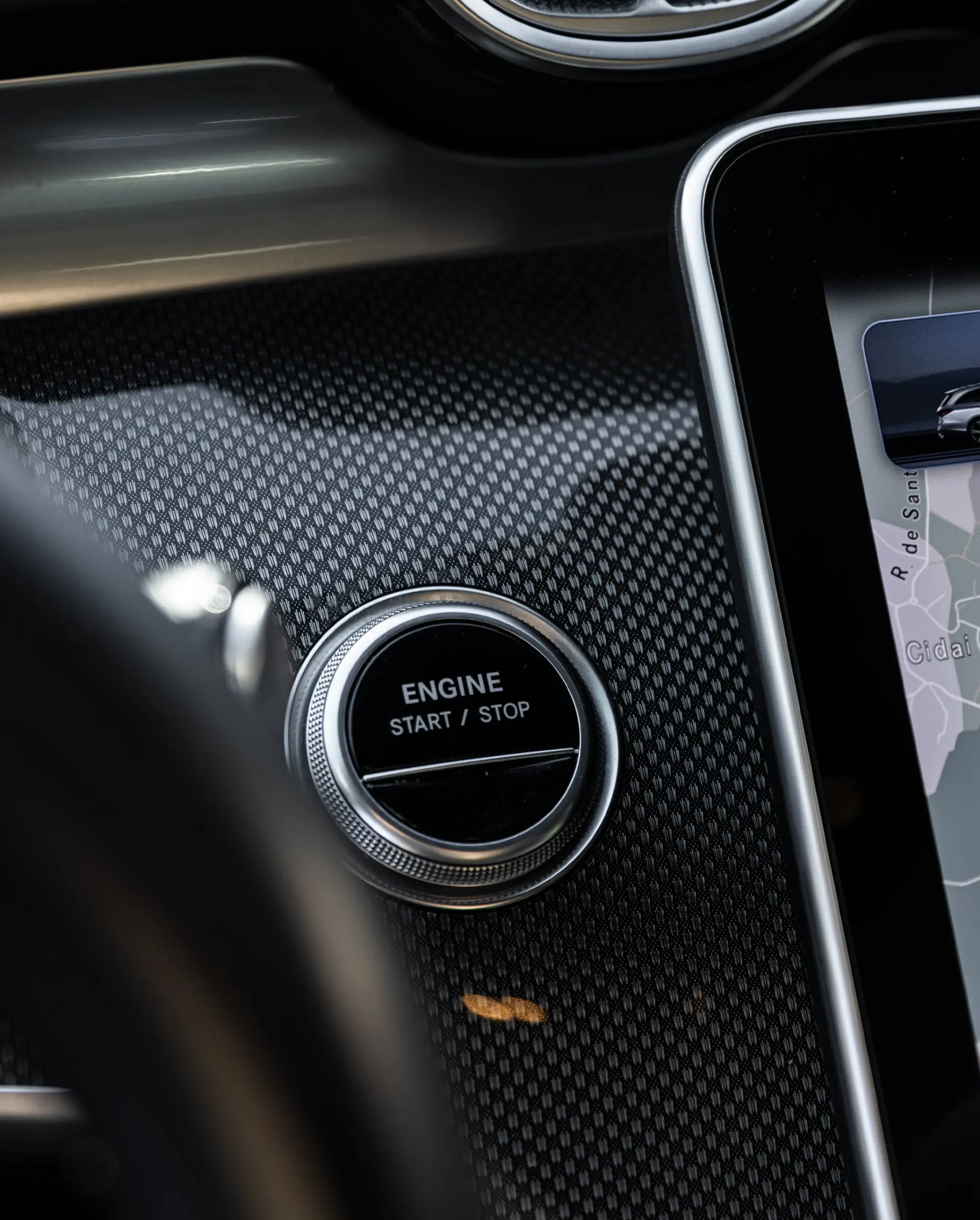 Mercedes-Benz C 300 e Avantgarde 23