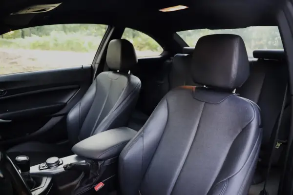 BMW 218 d Line Sport 5