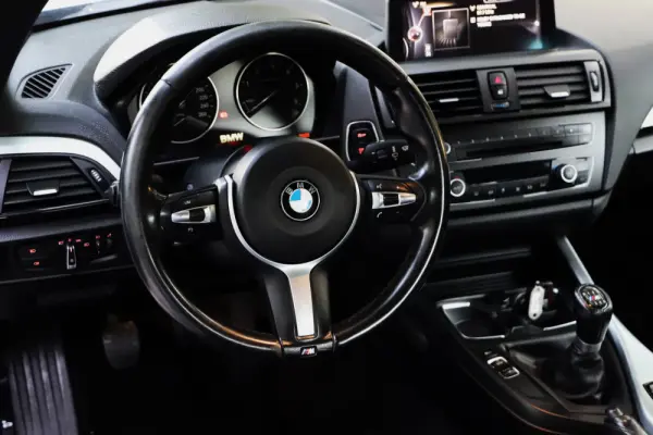 BMW 218 d Line Sport 17