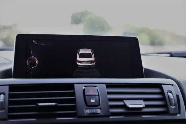 BMW 218 d Line Sport 23