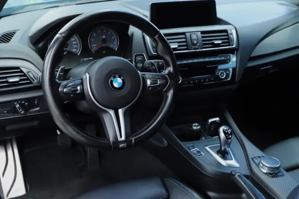 BMW M2 Auto 24